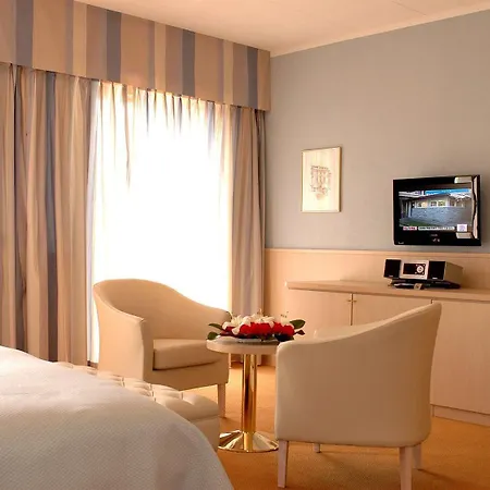Szálloda Hotel Ascona