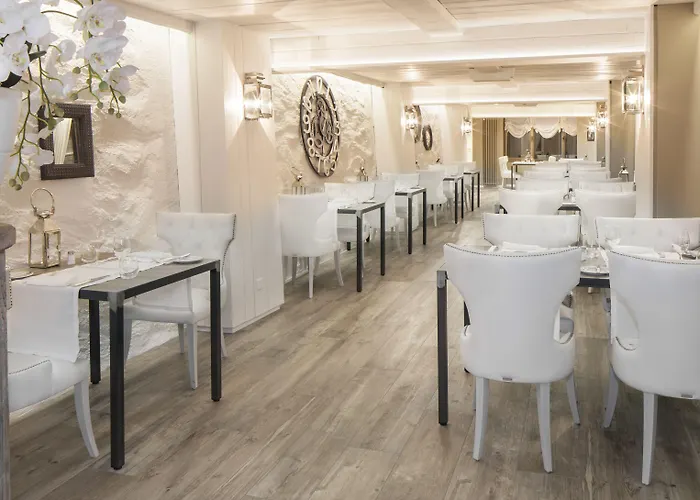 فندق Ascona فندق 4*